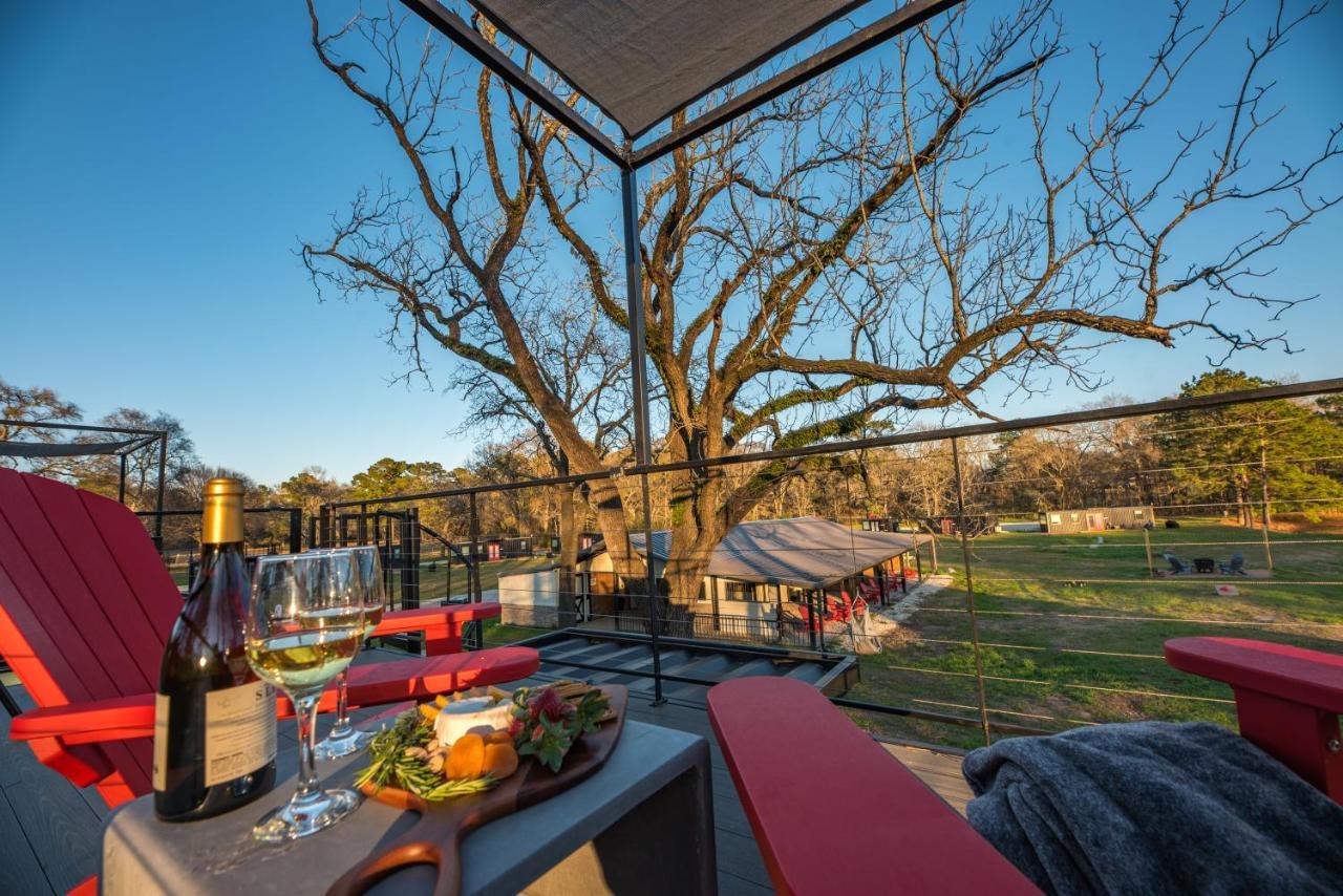 Happy Goat Retreat Hotel Willis ภายนอก รูปภาพ